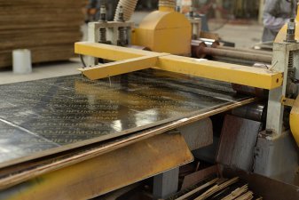 黑豹木業(yè)建筑覆膜板性?xún)r(jià)比高