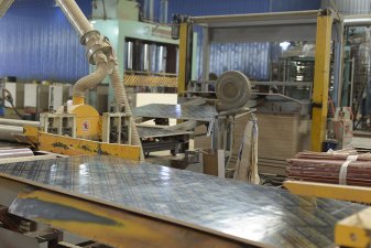 建筑覆膜板選黑豹36尺覆膜板